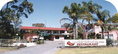 Lakeside Inn, Warners Bay NSW